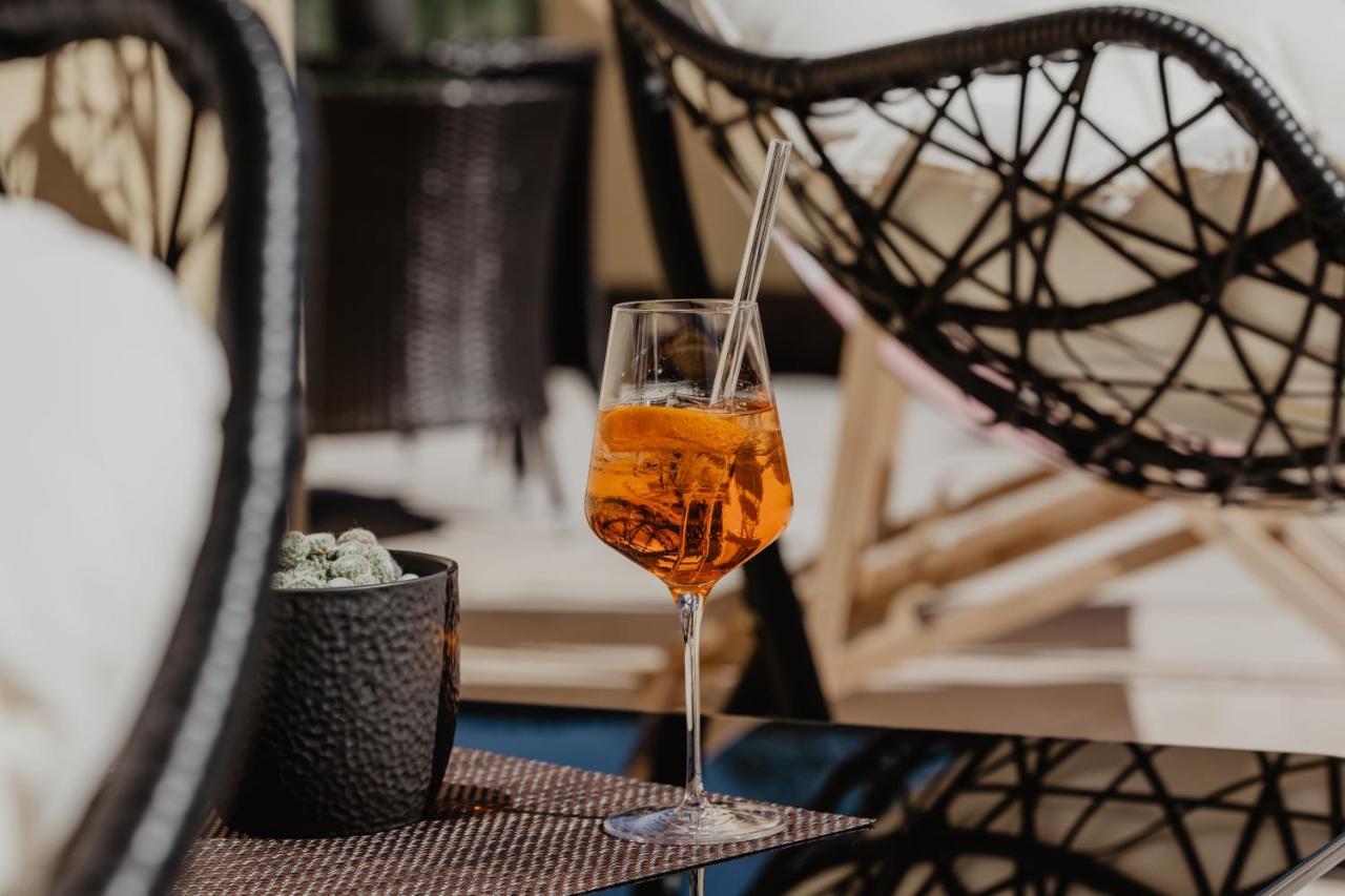 阿鹏克朗酒店 格罗萨尔 外观 照片