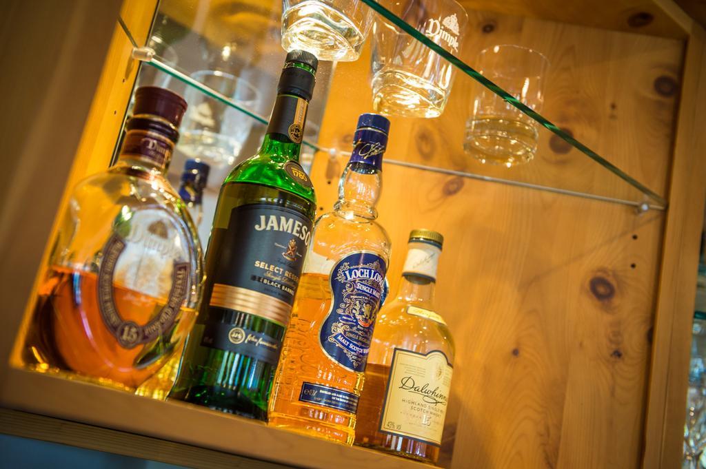 阿鹏克朗酒店 格罗萨尔 外观 照片