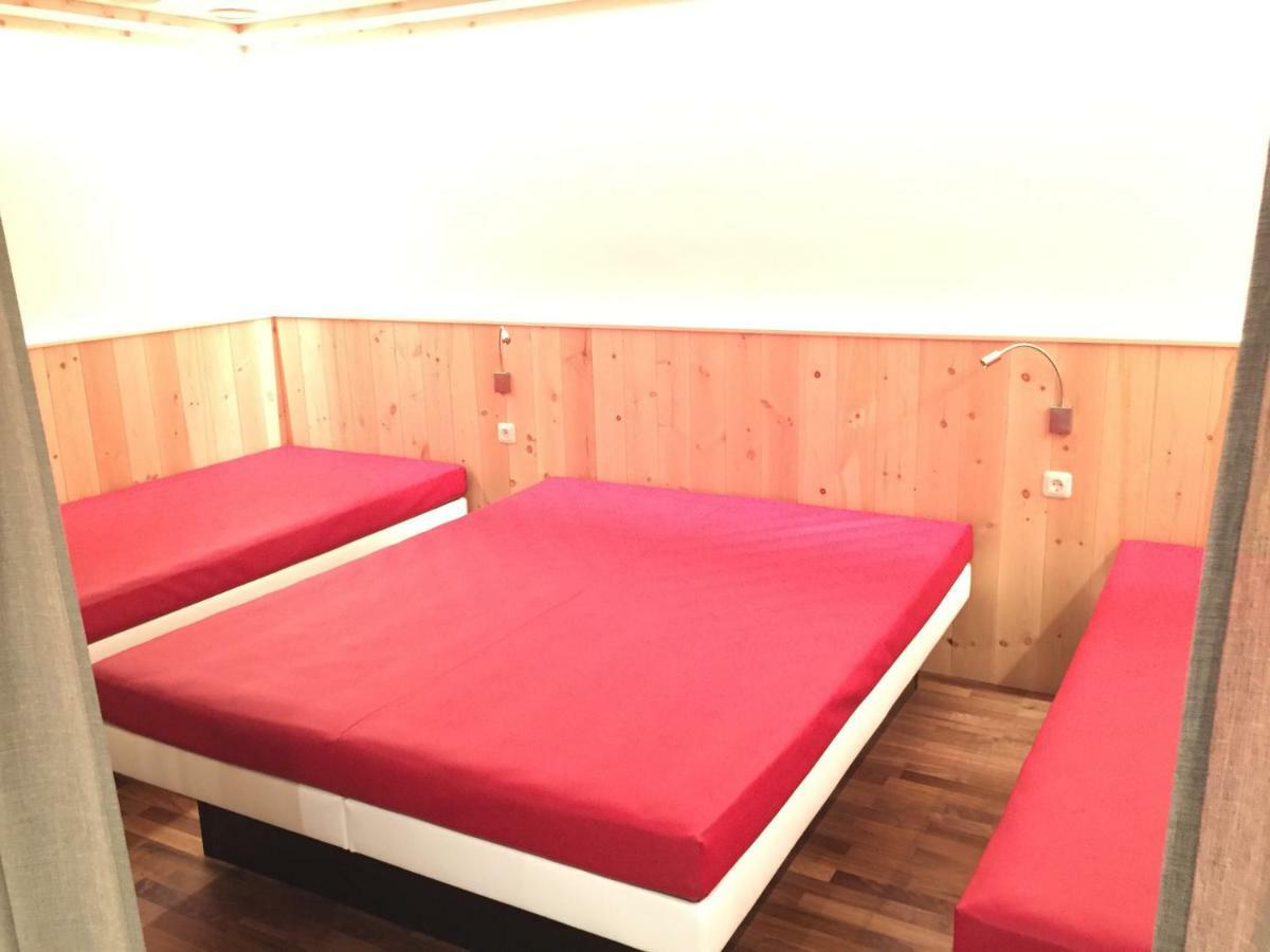 阿鹏克朗酒店 格罗萨尔 外观 照片